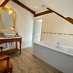 Manoir De L'oiseliere La Remuée