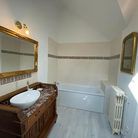 Manoir De L'oiseliere Pensión La Remuée